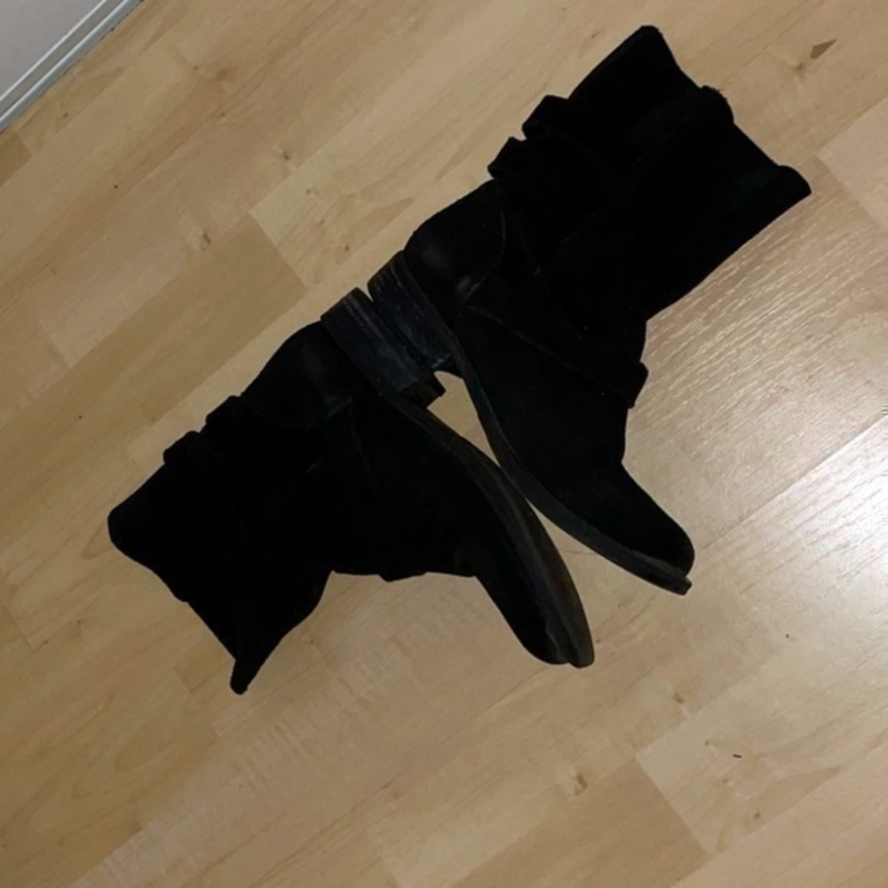 Steve Madden Altta moto bootie ankle boots black suede size 5.5 gently preloved - Picture 3 of 13